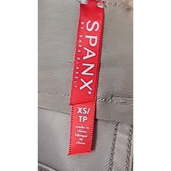 Spanx Stretch Twill Shorts Gray XS NWT Slimming Fit Career Casual Comfort - Picture 4 of 7